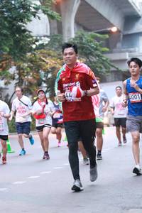 BIB: 4001, 2605, 001
                            <button type="button" onclick="openModal(6012237)" class="btn btn-primary btn-sm float-right btn-popup" data-toggle="modal" data-target=".modal-high-quality">
                        <i class="fas fa-shopping-cart"></i> Add to Cart
                    </button>
                                            <button type="button" onclick="isThisMe(6012237, true)" class="btn btn-success btn-sm float-right btn-popup btn-isme hidden" data-toggle="tooltip" data-placement="bottom" title="นี่คือรูปของคุณใช่ไหม คลิกที่นี่เพื่อเอาเข้าอัลบั้ม">
                        <i class="fas fa-plus"></i> Add to album
                    </button>
                    <button type="button" onclick="isThisMe(6012237, false)" class="btn btn-warning btn-sm float-right btn-popup btn-isnotme hidden">
                        <i class="fas fa-ban"></i> Remove from album
                    </button>