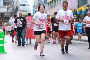 BIB: 2646, 5136, 3487, 7826
                            <button type="button" onclick="openModal(6013385)" class="btn btn-primary btn-sm float-right btn-popup" data-toggle="modal" data-target=".modal-high-quality">
                        <i class="fas fa-shopping-cart"></i> Add to Cart
                    </button>
                                            <button type="button" onclick="isThisMe(6013385, true)" class="btn btn-success btn-sm float-right btn-popup btn-isme hidden" data-toggle="tooltip" data-placement="bottom" title="นี่คือรูปของคุณใช่ไหม คลิกที่นี่เพื่อเอาเข้าอัลบั้ม">
                        <i class="fas fa-plus"></i> Add to album
                    </button>
                    <button type="button" onclick="isThisMe(6013385, false)" class="btn btn-warning btn-sm float-right btn-popup btn-isnotme hidden">
                        <i class="fas fa-ban"></i> Remove from album
                    </button>