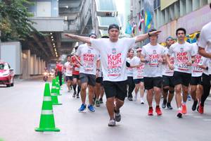 BIB: 4352, 5385, 2585, 3849, 170, 3535, 353, 435
                            <button type="button" onclick="openModal(6013281)" class="btn btn-primary btn-sm float-right btn-popup" data-toggle="modal" data-target=".modal-high-quality">
                        <i class="fas fa-shopping-cart"></i> Add to Cart
                    </button>
                                            <button type="button" onclick="isThisMe(6013281, true)" class="btn btn-success btn-sm float-right btn-popup btn-isme hidden" data-toggle="tooltip" data-placement="bottom" title="นี่คือรูปของคุณใช่ไหม คลิกที่นี่เพื่อเอาเข้าอัลบั้ม">
                        <i class="fas fa-plus"></i> Add to album
                    </button>
                    <button type="button" onclick="isThisMe(6013281, false)" class="btn btn-warning btn-sm float-right btn-popup btn-isnotme hidden">
                        <i class="fas fa-ban"></i> Remove from album
                    </button>