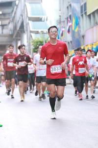 BIB: 3837, 8555, 504
                            <button type="button" onclick="openModal(6012846)" class="btn btn-primary btn-sm float-right btn-popup" data-toggle="modal" data-target=".modal-high-quality">
                        <i class="fas fa-shopping-cart"></i> Add to Cart
                    </button>
                                            <button type="button" onclick="isThisMe(6012846, true)" class="btn btn-success btn-sm float-right btn-popup btn-isme hidden" data-toggle="tooltip" data-placement="bottom" title="นี่คือรูปของคุณใช่ไหม คลิกที่นี่เพื่อเอาเข้าอัลบั้ม">
                        <i class="fas fa-plus"></i> Add to album
                    </button>
                    <button type="button" onclick="isThisMe(6012846, false)" class="btn btn-warning btn-sm float-right btn-popup btn-isnotme hidden">
                        <i class="fas fa-ban"></i> Remove from album
                    </button>