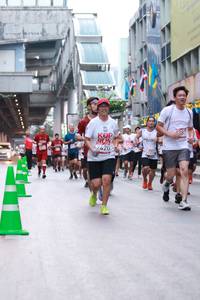 BIB: 387, 2420, 5725
                            <button type="button" onclick="openModal(6013149)" class="btn btn-primary btn-sm float-right btn-popup" data-toggle="modal" data-target=".modal-high-quality">
                        <i class="fas fa-shopping-cart"></i> Add to Cart
                    </button>
                                            <button type="button" onclick="isThisMe(6013149, true)" class="btn btn-success btn-sm float-right btn-popup btn-isme hidden" data-toggle="tooltip" data-placement="bottom" title="นี่คือรูปของคุณใช่ไหม คลิกที่นี่เพื่อเอาเข้าอัลบั้ม">
                        <i class="fas fa-plus"></i> Add to album
                    </button>
                    <button type="button" onclick="isThisMe(6013149, false)" class="btn btn-warning btn-sm float-right btn-popup btn-isnotme hidden">
                        <i class="fas fa-ban"></i> Remove from album
                    </button>