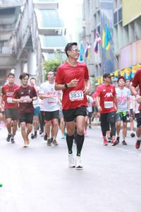 BIB: 3837, 5584, 8555
                            <button type="button" onclick="openModal(6012833)" class="btn btn-primary btn-sm float-right btn-popup" data-toggle="modal" data-target=".modal-high-quality">
                        <i class="fas fa-shopping-cart"></i> Add to Cart
                    </button>
                                            <button type="button" onclick="isThisMe(6012833, true)" class="btn btn-success btn-sm float-right btn-popup btn-isme hidden" data-toggle="tooltip" data-placement="bottom" title="นี่คือรูปของคุณใช่ไหม คลิกที่นี่เพื่อเอาเข้าอัลบั้ม">
                        <i class="fas fa-plus"></i> Add to album
                    </button>
                    <button type="button" onclick="isThisMe(6012833, false)" class="btn btn-warning btn-sm float-right btn-popup btn-isnotme hidden">
                        <i class="fas fa-ban"></i> Remove from album
                    </button>