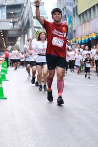 BIB: 2207, 185, 867, 8679
                            <button type="button" onclick="openModal(6013180)" class="btn btn-primary btn-sm float-right btn-popup" data-toggle="modal" data-target=".modal-high-quality">
                        <i class="fas fa-shopping-cart"></i> Add to Cart
                    </button>
                                            <button type="button" onclick="isThisMe(6013180, true)" class="btn btn-success btn-sm float-right btn-popup btn-isme hidden" data-toggle="tooltip" data-placement="bottom" title="นี่คือรูปของคุณใช่ไหม คลิกที่นี่เพื่อเอาเข้าอัลบั้ม">
                        <i class="fas fa-plus"></i> Add to album
                    </button>
                    <button type="button" onclick="isThisMe(6013180, false)" class="btn btn-warning btn-sm float-right btn-popup btn-isnotme hidden">
                        <i class="fas fa-ban"></i> Remove from album
                    </button>