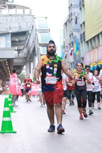 BIB: 3090, 4585, 057, 353
                            <button type="button" onclick="openModal(6013351)" class="btn btn-primary btn-sm float-right btn-popup" data-toggle="modal" data-target=".modal-high-quality">
                        <i class="fas fa-shopping-cart"></i> Add to Cart
                    </button>
                                            <button type="button" onclick="isThisMe(6013351, true)" class="btn btn-success btn-sm float-right btn-popup btn-isme hidden" data-toggle="tooltip" data-placement="bottom" title="นี่คือรูปของคุณใช่ไหม คลิกที่นี่เพื่อเอาเข้าอัลบั้ม">
                        <i class="fas fa-plus"></i> Add to album
                    </button>
                    <button type="button" onclick="isThisMe(6013351, false)" class="btn btn-warning btn-sm float-right btn-popup btn-isnotme hidden">
                        <i class="fas fa-ban"></i> Remove from album
                    </button>