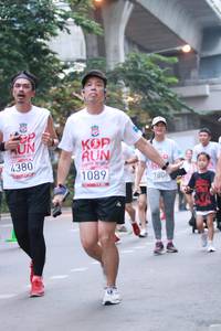 BIB: 1089, 4380, 7806
                            <button type="button" onclick="openModal(6012613)" class="btn btn-primary btn-sm float-right btn-popup" data-toggle="modal" data-target=".modal-high-quality">
                        <i class="fas fa-shopping-cart"></i> Add to Cart
                    </button>
                                            <button type="button" onclick="isThisMe(6012613, true)" class="btn btn-success btn-sm float-right btn-popup btn-isme hidden" data-toggle="tooltip" data-placement="bottom" title="นี่คือรูปของคุณใช่ไหม คลิกที่นี่เพื่อเอาเข้าอัลบั้ม">
                        <i class="fas fa-plus"></i> Add to album
                    </button>
                    <button type="button" onclick="isThisMe(6012613, false)" class="btn btn-warning btn-sm float-right btn-popup btn-isnotme hidden">
                        <i class="fas fa-ban"></i> Remove from album
                    </button>