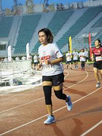 BIB: 4744, 708
                            <button type="button" onclick="openModal(5913839)" class="btn btn-primary btn-sm float-right btn-popup" data-toggle="modal" data-target=".modal-high-quality">
                        <i class="fas fa-shopping-cart"></i> Add to Cart
                    </button>
                                            <button type="button" onclick="isThisMe(5913839, true)" class="btn btn-success btn-sm float-right btn-popup btn-isme hidden" data-toggle="tooltip" data-placement="bottom" title="นี่คือรูปของคุณใช่ไหม คลิกที่นี่เพื่อเอาเข้าอัลบั้ม">
                        <i class="fas fa-plus"></i> Add to album
                    </button>
                    <button type="button" onclick="isThisMe(5913839, false)" class="btn btn-warning btn-sm float-right btn-popup btn-isnotme hidden">
                        <i class="fas fa-ban"></i> Remove from album
                    </button>