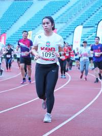 BIB: 1095
                            <button type="button" onclick="openModal(5934179)" class="btn btn-primary btn-sm float-right btn-popup" data-toggle="modal" data-target=".modal-high-quality">
                        <i class="fas fa-shopping-cart"></i> Add to Cart
                    </button>
                                            <button type="button" onclick="isThisMe(5934179, true)" class="btn btn-success btn-sm float-right btn-popup btn-isme hidden" data-toggle="tooltip" data-placement="bottom" title="นี่คือรูปของคุณใช่ไหม คลิกที่นี่เพื่อเอาเข้าอัลบั้ม">
                        <i class="fas fa-plus"></i> Add to album
                    </button>
                    <button type="button" onclick="isThisMe(5934179, false)" class="btn btn-warning btn-sm float-right btn-popup btn-isnotme hidden">
                        <i class="fas fa-ban"></i> Remove from album
                    </button>