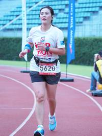 BIB: 2019, 5620
                            <button type="button" onclick="openModal(5937305)" class="btn btn-primary btn-sm float-right btn-popup" data-toggle="modal" data-target=".modal-high-quality">
                        <i class="fas fa-shopping-cart"></i> Add to Cart
                    </button>
                                            <button type="button" onclick="isThisMe(5937305, true)" class="btn btn-success btn-sm float-right btn-popup btn-isme hidden" data-toggle="tooltip" data-placement="bottom" title="นี่คือรูปของคุณใช่ไหม คลิกที่นี่เพื่อเอาเข้าอัลบั้ม">
                        <i class="fas fa-plus"></i> Add to album
                    </button>
                    <button type="button" onclick="isThisMe(5937305, false)" class="btn btn-warning btn-sm float-right btn-popup btn-isnotme hidden">
                        <i class="fas fa-ban"></i> Remove from album
                    </button>