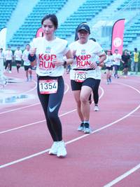 BIB: 1753, 1354
                            <button type="button" onclick="openModal(5934398)" class="btn btn-primary btn-sm float-right btn-popup" data-toggle="modal" data-target=".modal-high-quality">
                        <i class="fas fa-shopping-cart"></i> Add to Cart
                    </button>
                                            <button type="button" onclick="isThisMe(5934398, true)" class="btn btn-success btn-sm float-right btn-popup btn-isme hidden" data-toggle="tooltip" data-placement="bottom" title="นี่คือรูปของคุณใช่ไหม คลิกที่นี่เพื่อเอาเข้าอัลบั้ม">
                        <i class="fas fa-plus"></i> Add to album
                    </button>
                    <button type="button" onclick="isThisMe(5934398, false)" class="btn btn-warning btn-sm float-right btn-popup btn-isnotme hidden">
                        <i class="fas fa-ban"></i> Remove from album
                    </button>