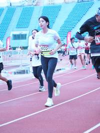 BIB: 1602
                            <button type="button" onclick="openModal(5933412)" class="btn btn-primary btn-sm float-right btn-popup" data-toggle="modal" data-target=".modal-high-quality">
                        <i class="fas fa-shopping-cart"></i> Add to Cart
                    </button>
                                            <button type="button" onclick="isThisMe(5933412, true)" class="btn btn-success btn-sm float-right btn-popup btn-isme hidden" data-toggle="tooltip" data-placement="bottom" title="นี่คือรูปของคุณใช่ไหม คลิกที่นี่เพื่อเอาเข้าอัลบั้ม">
                        <i class="fas fa-plus"></i> Add to album
                    </button>
                    <button type="button" onclick="isThisMe(5933412, false)" class="btn btn-warning btn-sm float-right btn-popup btn-isnotme hidden">
                        <i class="fas fa-ban"></i> Remove from album
                    </button>