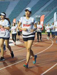 BIB: 7888
                            <button type="button" onclick="openModal(5914214)" class="btn btn-primary btn-sm float-right btn-popup" data-toggle="modal" data-target=".modal-high-quality">
                        <i class="fas fa-shopping-cart"></i> Add to Cart
                    </button>
                                            <button type="button" onclick="isThisMe(5914214, true)" class="btn btn-success btn-sm float-right btn-popup btn-isme hidden" data-toggle="tooltip" data-placement="bottom" title="นี่คือรูปของคุณใช่ไหม คลิกที่นี่เพื่อเอาเข้าอัลบั้ม">
                        <i class="fas fa-plus"></i> Add to album
                    </button>
                    <button type="button" onclick="isThisMe(5914214, false)" class="btn btn-warning btn-sm float-right btn-popup btn-isnotme hidden">
                        <i class="fas fa-ban"></i> Remove from album
                    </button>