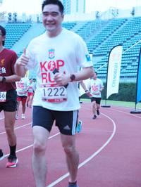 BIB: 1222, 482
                            <button type="button" onclick="openModal(5933613)" class="btn btn-primary btn-sm float-right btn-popup" data-toggle="modal" data-target=".modal-high-quality">
                        <i class="fas fa-shopping-cart"></i> Add to Cart
                    </button>
                                            <button type="button" onclick="isThisMe(5933613, true)" class="btn btn-success btn-sm float-right btn-popup btn-isme hidden" data-toggle="tooltip" data-placement="bottom" title="นี่คือรูปของคุณใช่ไหม คลิกที่นี่เพื่อเอาเข้าอัลบั้ม">
                        <i class="fas fa-plus"></i> Add to album
                    </button>
                    <button type="button" onclick="isThisMe(5933613, false)" class="btn btn-warning btn-sm float-right btn-popup btn-isnotme hidden">
                        <i class="fas fa-ban"></i> Remove from album
                    </button>