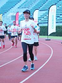 BIB: 2062, 719
                            <button type="button" onclick="openModal(5936006)" class="btn btn-primary btn-sm float-right btn-popup" data-toggle="modal" data-target=".modal-high-quality">
                        <i class="fas fa-shopping-cart"></i> Add to Cart
                    </button>
                                            <button type="button" onclick="isThisMe(5936006, true)" class="btn btn-success btn-sm float-right btn-popup btn-isme hidden" data-toggle="tooltip" data-placement="bottom" title="นี่คือรูปของคุณใช่ไหม คลิกที่นี่เพื่อเอาเข้าอัลบั้ม">
                        <i class="fas fa-plus"></i> Add to album
                    </button>
                    <button type="button" onclick="isThisMe(5936006, false)" class="btn btn-warning btn-sm float-right btn-popup btn-isnotme hidden">
                        <i class="fas fa-ban"></i> Remove from album
                    </button>