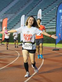 BIB: 8577
                            <button type="button" onclick="openModal(5913515)" class="btn btn-primary btn-sm float-right btn-popup" data-toggle="modal" data-target=".modal-high-quality">
                        <i class="fas fa-shopping-cart"></i> Add to Cart
                    </button>
                                            <button type="button" onclick="isThisMe(5913515, true)" class="btn btn-success btn-sm float-right btn-popup btn-isme hidden" data-toggle="tooltip" data-placement="bottom" title="นี่คือรูปของคุณใช่ไหม คลิกที่นี่เพื่อเอาเข้าอัลบั้ม">
                        <i class="fas fa-plus"></i> Add to album
                    </button>
                    <button type="button" onclick="isThisMe(5913515, false)" class="btn btn-warning btn-sm float-right btn-popup btn-isnotme hidden">
                        <i class="fas fa-ban"></i> Remove from album
                    </button>