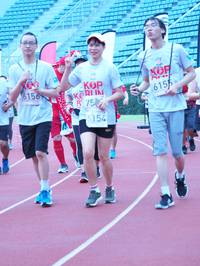 BIB: 750, 6156, 6155, 6154
                            <button type="button" onclick="openModal(5930335)" class="btn btn-primary btn-sm float-right btn-popup" data-toggle="modal" data-target=".modal-high-quality">
                        <i class="fas fa-shopping-cart"></i> Add to Cart
                    </button>
                                            <button type="button" onclick="isThisMe(5930335, true)" class="btn btn-success btn-sm float-right btn-popup btn-isme hidden" data-toggle="tooltip" data-placement="bottom" title="นี่คือรูปของคุณใช่ไหม คลิกที่นี่เพื่อเอาเข้าอัลบั้ม">
                        <i class="fas fa-plus"></i> Add to album
                    </button>
                    <button type="button" onclick="isThisMe(5930335, false)" class="btn btn-warning btn-sm float-right btn-popup btn-isnotme hidden">
                        <i class="fas fa-ban"></i> Remove from album
                    </button>