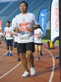 BIB: 201, 6855, 7310
                            <button type="button" onclick="openModal(5917693)" class="btn btn-primary btn-sm float-right btn-popup" data-toggle="modal" data-target=".modal-high-quality">
                        <i class="fas fa-shopping-cart"></i> Add to Cart
                    </button>
                                            <button type="button" onclick="isThisMe(5917693, true)" class="btn btn-success btn-sm float-right btn-popup btn-isme hidden" data-toggle="tooltip" data-placement="bottom" title="นี่คือรูปของคุณใช่ไหม คลิกที่นี่เพื่อเอาเข้าอัลบั้ม">
                        <i class="fas fa-plus"></i> Add to album
                    </button>
                    <button type="button" onclick="isThisMe(5917693, false)" class="btn btn-warning btn-sm float-right btn-popup btn-isnotme hidden">
                        <i class="fas fa-ban"></i> Remove from album
                    </button>