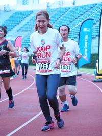 BIB: 201, 105, 1081
                            <button type="button" onclick="openModal(5934119)" class="btn btn-primary btn-sm float-right btn-popup" data-toggle="modal" data-target=".modal-high-quality">
                        <i class="fas fa-shopping-cart"></i> Add to Cart
                    </button>
                                            <button type="button" onclick="isThisMe(5934119, true)" class="btn btn-success btn-sm float-right btn-popup btn-isme hidden" data-toggle="tooltip" data-placement="bottom" title="นี่คือรูปของคุณใช่ไหม คลิกที่นี่เพื่อเอาเข้าอัลบั้ม">
                        <i class="fas fa-plus"></i> Add to album
                    </button>
                    <button type="button" onclick="isThisMe(5934119, false)" class="btn btn-warning btn-sm float-right btn-popup btn-isnotme hidden">
                        <i class="fas fa-ban"></i> Remove from album
                    </button>