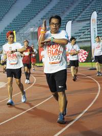 BIB: 1550, 5748, 7456
                            <button type="button" onclick="openModal(5913972)" class="btn btn-primary btn-sm float-right btn-popup" data-toggle="modal" data-target=".modal-high-quality">
                        <i class="fas fa-shopping-cart"></i> Add to Cart
                    </button>
                                            <button type="button" onclick="isThisMe(5913972, true)" class="btn btn-success btn-sm float-right btn-popup btn-isme hidden" data-toggle="tooltip" data-placement="bottom" title="นี่คือรูปของคุณใช่ไหม คลิกที่นี่เพื่อเอาเข้าอัลบั้ม">
                        <i class="fas fa-plus"></i> Add to album
                    </button>
                    <button type="button" onclick="isThisMe(5913972, false)" class="btn btn-warning btn-sm float-right btn-popup btn-isnotme hidden">
                        <i class="fas fa-ban"></i> Remove from album
                    </button>