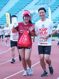 BIB: 2064, 4639
                            <button type="button" onclick="openModal(5937411)" class="btn btn-primary btn-sm float-right btn-popup" data-toggle="modal" data-target=".modal-high-quality">
                        <i class="fas fa-shopping-cart"></i> Add to Cart
                    </button>
                                            <button type="button" onclick="isThisMe(5937411, true)" class="btn btn-success btn-sm float-right btn-popup btn-isme hidden" data-toggle="tooltip" data-placement="bottom" title="นี่คือรูปของคุณใช่ไหม คลิกที่นี่เพื่อเอาเข้าอัลบั้ม">
                        <i class="fas fa-plus"></i> Add to album
                    </button>
                    <button type="button" onclick="isThisMe(5937411, false)" class="btn btn-warning btn-sm float-right btn-popup btn-isnotme hidden">
                        <i class="fas fa-ban"></i> Remove from album
                    </button>