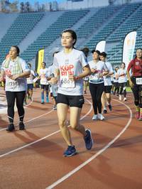 BIB: 6867, 758
                            <button type="button" onclick="openModal(5916797)" class="btn btn-primary btn-sm float-right btn-popup" data-toggle="modal" data-target=".modal-high-quality">
                        <i class="fas fa-shopping-cart"></i> Add to Cart
                    </button>
                                            <button type="button" onclick="isThisMe(5916797, true)" class="btn btn-success btn-sm float-right btn-popup btn-isme hidden" data-toggle="tooltip" data-placement="bottom" title="นี่คือรูปของคุณใช่ไหม คลิกที่นี่เพื่อเอาเข้าอัลบั้ม">
                        <i class="fas fa-plus"></i> Add to album
                    </button>
                    <button type="button" onclick="isThisMe(5916797, false)" class="btn btn-warning btn-sm float-right btn-popup btn-isnotme hidden">
                        <i class="fas fa-ban"></i> Remove from album
                    </button>