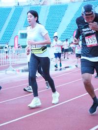 BIB: 4135
                            <button type="button" onclick="openModal(5933452)" class="btn btn-primary btn-sm float-right btn-popup" data-toggle="modal" data-target=".modal-high-quality">
                        <i class="fas fa-shopping-cart"></i> Add to Cart
                    </button>
                                            <button type="button" onclick="isThisMe(5933452, true)" class="btn btn-success btn-sm float-right btn-popup btn-isme hidden" data-toggle="tooltip" data-placement="bottom" title="นี่คือรูปของคุณใช่ไหม คลิกที่นี่เพื่อเอาเข้าอัลบั้ม">
                        <i class="fas fa-plus"></i> Add to album
                    </button>
                    <button type="button" onclick="isThisMe(5933452, false)" class="btn btn-warning btn-sm float-right btn-popup btn-isnotme hidden">
                        <i class="fas fa-ban"></i> Remove from album
                    </button>