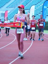 BIB: 7054
                            <button type="button" onclick="openModal(5935607)" class="btn btn-primary btn-sm float-right btn-popup" data-toggle="modal" data-target=".modal-high-quality">
                        <i class="fas fa-shopping-cart"></i> Add to Cart
                    </button>
                                            <button type="button" onclick="isThisMe(5935607, true)" class="btn btn-success btn-sm float-right btn-popup btn-isme hidden" data-toggle="tooltip" data-placement="bottom" title="นี่คือรูปของคุณใช่ไหม คลิกที่นี่เพื่อเอาเข้าอัลบั้ม">
                        <i class="fas fa-plus"></i> Add to album
                    </button>
                    <button type="button" onclick="isThisMe(5935607, false)" class="btn btn-warning btn-sm float-right btn-popup btn-isnotme hidden">
                        <i class="fas fa-ban"></i> Remove from album
                    </button>