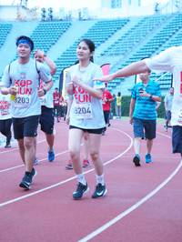 BIB: 3203, 2540, 8204
                            <button type="button" onclick="openModal(5934343)" class="btn btn-primary btn-sm float-right btn-popup" data-toggle="modal" data-target=".modal-high-quality">
                        <i class="fas fa-shopping-cart"></i> Add to Cart
                    </button>
                                            <button type="button" onclick="isThisMe(5934343, true)" class="btn btn-success btn-sm float-right btn-popup btn-isme hidden" data-toggle="tooltip" data-placement="bottom" title="นี่คือรูปของคุณใช่ไหม คลิกที่นี่เพื่อเอาเข้าอัลบั้ม">
                        <i class="fas fa-plus"></i> Add to album
                    </button>
                    <button type="button" onclick="isThisMe(5934343, false)" class="btn btn-warning btn-sm float-right btn-popup btn-isnotme hidden">
                        <i class="fas fa-ban"></i> Remove from album
                    </button>