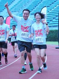 BIB: 6812, 201, 810, 751, 6811
                            <button type="button" onclick="openModal(5930929)" class="btn btn-primary btn-sm float-right btn-popup" data-toggle="modal" data-target=".modal-high-quality">
                        <i class="fas fa-shopping-cart"></i> Add to Cart
                    </button>
                                            <button type="button" onclick="isThisMe(5930929, true)" class="btn btn-success btn-sm float-right btn-popup btn-isme hidden" data-toggle="tooltip" data-placement="bottom" title="นี่คือรูปของคุณใช่ไหม คลิกที่นี่เพื่อเอาเข้าอัลบั้ม">
                        <i class="fas fa-plus"></i> Add to album
                    </button>
                    <button type="button" onclick="isThisMe(5930929, false)" class="btn btn-warning btn-sm float-right btn-popup btn-isnotme hidden">
                        <i class="fas fa-ban"></i> Remove from album
                    </button>