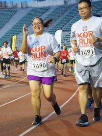 BIB: 201, 7491, 7490
                            <button type="button" onclick="openModal(5915782)" class="btn btn-primary btn-sm float-right btn-popup" data-toggle="modal" data-target=".modal-high-quality">
                        <i class="fas fa-shopping-cart"></i> Add to Cart
                    </button>
                                            <button type="button" onclick="isThisMe(5915782, true)" class="btn btn-success btn-sm float-right btn-popup btn-isme hidden" data-toggle="tooltip" data-placement="bottom" title="นี่คือรูปของคุณใช่ไหม คลิกที่นี่เพื่อเอาเข้าอัลบั้ม">
                        <i class="fas fa-plus"></i> Add to album
                    </button>
                    <button type="button" onclick="isThisMe(5915782, false)" class="btn btn-warning btn-sm float-right btn-popup btn-isnotme hidden">
                        <i class="fas fa-ban"></i> Remove from album
                    </button>