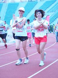 BIB: 7325, 1791, 1792
                            <button type="button" onclick="openModal(5930658)" class="btn btn-primary btn-sm float-right btn-popup" data-toggle="modal" data-target=".modal-high-quality">
                        <i class="fas fa-shopping-cart"></i> Add to Cart
                    </button>
                                            <button type="button" onclick="isThisMe(5930658, true)" class="btn btn-success btn-sm float-right btn-popup btn-isme hidden" data-toggle="tooltip" data-placement="bottom" title="นี่คือรูปของคุณใช่ไหม คลิกที่นี่เพื่อเอาเข้าอัลบั้ม">
                        <i class="fas fa-plus"></i> Add to album
                    </button>
                    <button type="button" onclick="isThisMe(5930658, false)" class="btn btn-warning btn-sm float-right btn-popup btn-isnotme hidden">
                        <i class="fas fa-ban"></i> Remove from album
                    </button>