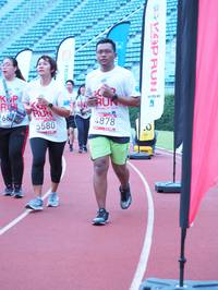 BIB: 663, 2019, 4878, 5580
                            <button type="button" onclick="openModal(5934982)" class="btn btn-primary btn-sm float-right btn-popup" data-toggle="modal" data-target=".modal-high-quality">
                        <i class="fas fa-shopping-cart"></i> Add to Cart
                    </button>
                                            <button type="button" onclick="isThisMe(5934982, true)" class="btn btn-success btn-sm float-right btn-popup btn-isme hidden" data-toggle="tooltip" data-placement="bottom" title="นี่คือรูปของคุณใช่ไหม คลิกที่นี่เพื่อเอาเข้าอัลบั้ม">
                        <i class="fas fa-plus"></i> Add to album
                    </button>
                    <button type="button" onclick="isThisMe(5934982, false)" class="btn btn-warning btn-sm float-right btn-popup btn-isnotme hidden">
                        <i class="fas fa-ban"></i> Remove from album
                    </button>