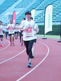 BIB: 4719, 2062
                            <button type="button" onclick="openModal(5936001)" class="btn btn-primary btn-sm float-right btn-popup" data-toggle="modal" data-target=".modal-high-quality">
                        <i class="fas fa-shopping-cart"></i> Add to Cart
                    </button>
                                            <button type="button" onclick="isThisMe(5936001, true)" class="btn btn-success btn-sm float-right btn-popup btn-isme hidden" data-toggle="tooltip" data-placement="bottom" title="นี่คือรูปของคุณใช่ไหม คลิกที่นี่เพื่อเอาเข้าอัลบั้ม">
                        <i class="fas fa-plus"></i> Add to album
                    </button>
                    <button type="button" onclick="isThisMe(5936001, false)" class="btn btn-warning btn-sm float-right btn-popup btn-isnotme hidden">
                        <i class="fas fa-ban"></i> Remove from album
                    </button>