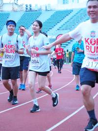 BIB: 8203, 317, 540, 204
                            <button type="button" onclick="openModal(5934352)" class="btn btn-primary btn-sm float-right btn-popup" data-toggle="modal" data-target=".modal-high-quality">
                        <i class="fas fa-shopping-cart"></i> Add to Cart
                    </button>
                                            <button type="button" onclick="isThisMe(5934352, true)" class="btn btn-success btn-sm float-right btn-popup btn-isme hidden" data-toggle="tooltip" data-placement="bottom" title="นี่คือรูปของคุณใช่ไหม คลิกที่นี่เพื่อเอาเข้าอัลบั้ม">
                        <i class="fas fa-plus"></i> Add to album
                    </button>
                    <button type="button" onclick="isThisMe(5934352, false)" class="btn btn-warning btn-sm float-right btn-popup btn-isnotme hidden">
                        <i class="fas fa-ban"></i> Remove from album
                    </button>