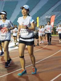 BIB: 7222, 7888
                            <button type="button" onclick="openModal(5914271)" class="btn btn-primary btn-sm float-right btn-popup" data-toggle="modal" data-target=".modal-high-quality">
                        <i class="fas fa-shopping-cart"></i> Add to Cart
                    </button>
                                            <button type="button" onclick="isThisMe(5914271, true)" class="btn btn-success btn-sm float-right btn-popup btn-isme hidden" data-toggle="tooltip" data-placement="bottom" title="นี่คือรูปของคุณใช่ไหม คลิกที่นี่เพื่อเอาเข้าอัลบั้ม">
                        <i class="fas fa-plus"></i> Add to album
                    </button>
                    <button type="button" onclick="isThisMe(5914271, false)" class="btn btn-warning btn-sm float-right btn-popup btn-isnotme hidden">
                        <i class="fas fa-ban"></i> Remove from album
                    </button>