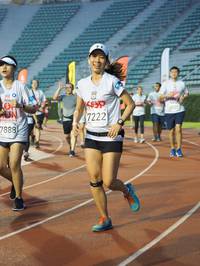 BIB: 7222, 575, 7888
                            <button type="button" onclick="openModal(5914191)" class="btn btn-primary btn-sm float-right btn-popup" data-toggle="modal" data-target=".modal-high-quality">
                        <i class="fas fa-shopping-cart"></i> Add to Cart
                    </button>
                                            <button type="button" onclick="isThisMe(5914191, true)" class="btn btn-success btn-sm float-right btn-popup btn-isme hidden" data-toggle="tooltip" data-placement="bottom" title="นี่คือรูปของคุณใช่ไหม คลิกที่นี่เพื่อเอาเข้าอัลบั้ม">
                        <i class="fas fa-plus"></i> Add to album
                    </button>
                    <button type="button" onclick="isThisMe(5914191, false)" class="btn btn-warning btn-sm float-right btn-popup btn-isnotme hidden">
                        <i class="fas fa-ban"></i> Remove from album
                    </button>