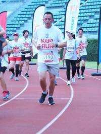 BIB: 7089, 480, 2395, 1276, 190
                            <button type="button" onclick="openModal(5935901)" class="btn btn-primary btn-sm float-right btn-popup" data-toggle="modal" data-target=".modal-high-quality">
                        <i class="fas fa-shopping-cart"></i> Add to Cart
                    </button>
                                            <button type="button" onclick="isThisMe(5935901, true)" class="btn btn-success btn-sm float-right btn-popup btn-isme hidden" data-toggle="tooltip" data-placement="bottom" title="นี่คือรูปของคุณใช่ไหม คลิกที่นี่เพื่อเอาเข้าอัลบั้ม">
                        <i class="fas fa-plus"></i> Add to album
                    </button>
                    <button type="button" onclick="isThisMe(5935901, false)" class="btn btn-warning btn-sm float-right btn-popup btn-isnotme hidden">
                        <i class="fas fa-ban"></i> Remove from album
                    </button>