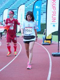 BIB: 9064
                            <button type="button" onclick="openModal(5935958)" class="btn btn-primary btn-sm float-right btn-popup" data-toggle="modal" data-target=".modal-high-quality">
                        <i class="fas fa-shopping-cart"></i> Add to Cart
                    </button>
                                            <button type="button" onclick="isThisMe(5935958, true)" class="btn btn-success btn-sm float-right btn-popup btn-isme hidden" data-toggle="tooltip" data-placement="bottom" title="นี่คือรูปของคุณใช่ไหม คลิกที่นี่เพื่อเอาเข้าอัลบั้ม">
                        <i class="fas fa-plus"></i> Add to album
                    </button>
                    <button type="button" onclick="isThisMe(5935958, false)" class="btn btn-warning btn-sm float-right btn-popup btn-isnotme hidden">
                        <i class="fas fa-ban"></i> Remove from album
                    </button>