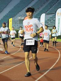 BIB: 201, 7622, 7202, 8987
                            <button type="button" onclick="openModal(5912805)" class="btn btn-primary btn-sm float-right btn-popup" data-toggle="modal" data-target=".modal-high-quality">
                        <i class="fas fa-shopping-cart"></i> Add to Cart
                    </button>
                                            <button type="button" onclick="isThisMe(5912805, true)" class="btn btn-success btn-sm float-right btn-popup btn-isme hidden" data-toggle="tooltip" data-placement="bottom" title="นี่คือรูปของคุณใช่ไหม คลิกที่นี่เพื่อเอาเข้าอัลบั้ม">
                        <i class="fas fa-plus"></i> Add to album
                    </button>
                    <button type="button" onclick="isThisMe(5912805, false)" class="btn btn-warning btn-sm float-right btn-popup btn-isnotme hidden">
                        <i class="fas fa-ban"></i> Remove from album
                    </button>