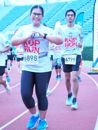 BIB: 9041, 6898, 6799
                            <button type="button" onclick="openModal(5926186)" class="btn btn-primary btn-sm float-right btn-popup" data-toggle="modal" data-target=".modal-high-quality">
                        <i class="fas fa-shopping-cart"></i> Add to Cart
                    </button>
                                            <button type="button" onclick="isThisMe(5926186, true)" class="btn btn-success btn-sm float-right btn-popup btn-isme hidden" data-toggle="tooltip" data-placement="bottom" title="นี่คือรูปของคุณใช่ไหม คลิกที่นี่เพื่อเอาเข้าอัลบั้ม">
                        <i class="fas fa-plus"></i> Add to album
                    </button>
                    <button type="button" onclick="isThisMe(5926186, false)" class="btn btn-warning btn-sm float-right btn-popup btn-isnotme hidden">
                        <i class="fas fa-ban"></i> Remove from album
                    </button>