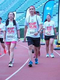 BIB: 3471, 2019, 6649, 2010, 6650
                            <button type="button" onclick="openModal(5933832)" class="btn btn-primary btn-sm float-right btn-popup" data-toggle="modal" data-target=".modal-high-quality">
                        <i class="fas fa-shopping-cart"></i> Add to Cart
                    </button>
                                            <button type="button" onclick="isThisMe(5933832, true)" class="btn btn-success btn-sm float-right btn-popup btn-isme hidden" data-toggle="tooltip" data-placement="bottom" title="นี่คือรูปของคุณใช่ไหม คลิกที่นี่เพื่อเอาเข้าอัลบั้ม">
                        <i class="fas fa-plus"></i> Add to album
                    </button>
                    <button type="button" onclick="isThisMe(5933832, false)" class="btn btn-warning btn-sm float-right btn-popup btn-isnotme hidden">
                        <i class="fas fa-ban"></i> Remove from album
                    </button>