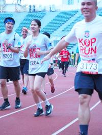 BIB: 8203, 8204, 2019, 3173
                            <button type="button" onclick="openModal(5934350)" class="btn btn-primary btn-sm float-right btn-popup" data-toggle="modal" data-target=".modal-high-quality">
                        <i class="fas fa-shopping-cart"></i> Add to Cart
                    </button>
                                            <button type="button" onclick="isThisMe(5934350, true)" class="btn btn-success btn-sm float-right btn-popup btn-isme hidden" data-toggle="tooltip" data-placement="bottom" title="นี่คือรูปของคุณใช่ไหม คลิกที่นี่เพื่อเอาเข้าอัลบั้ม">
                        <i class="fas fa-plus"></i> Add to album
                    </button>
                    <button type="button" onclick="isThisMe(5934350, false)" class="btn btn-warning btn-sm float-right btn-popup btn-isnotme hidden">
                        <i class="fas fa-ban"></i> Remove from album
                    </button>