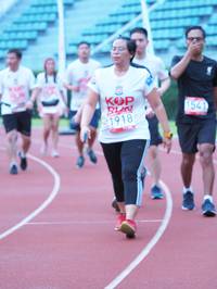 BIB: 1541, 1918
                            <button type="button" onclick="openModal(5940101)" class="btn btn-primary btn-sm float-right btn-popup" data-toggle="modal" data-target=".modal-high-quality">
                        <i class="fas fa-shopping-cart"></i> Add to Cart
                    </button>
                                            <button type="button" onclick="isThisMe(5940101, true)" class="btn btn-success btn-sm float-right btn-popup btn-isme hidden" data-toggle="tooltip" data-placement="bottom" title="นี่คือรูปของคุณใช่ไหม คลิกที่นี่เพื่อเอาเข้าอัลบั้ม">
                        <i class="fas fa-plus"></i> Add to album
                    </button>
                    <button type="button" onclick="isThisMe(5940101, false)" class="btn btn-warning btn-sm float-right btn-popup btn-isnotme hidden">
                        <i class="fas fa-ban"></i> Remove from album
                    </button>