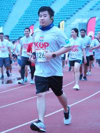 BIB: 625, 8112, 826
                            <button type="button" onclick="openModal(5927603)" class="btn btn-primary btn-sm float-right btn-popup" data-toggle="modal" data-target=".modal-high-quality">
                        <i class="fas fa-shopping-cart"></i> Add to Cart
                    </button>
                                            <button type="button" onclick="isThisMe(5927603, true)" class="btn btn-success btn-sm float-right btn-popup btn-isme hidden" data-toggle="tooltip" data-placement="bottom" title="นี่คือรูปของคุณใช่ไหม คลิกที่นี่เพื่อเอาเข้าอัลบั้ม">
                        <i class="fas fa-plus"></i> Add to album
                    </button>
                    <button type="button" onclick="isThisMe(5927603, false)" class="btn btn-warning btn-sm float-right btn-popup btn-isnotme hidden">
                        <i class="fas fa-ban"></i> Remove from album
                    </button>