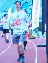 BIB: 9073, 6331, 049
                            <button type="button" onclick="openModal(5921420)" class="btn btn-primary btn-sm float-right btn-popup" data-toggle="modal" data-target=".modal-high-quality">
                        <i class="fas fa-shopping-cart"></i> Add to Cart
                    </button>
                                            <button type="button" onclick="isThisMe(5921420, true)" class="btn btn-success btn-sm float-right btn-popup btn-isme hidden" data-toggle="tooltip" data-placement="bottom" title="นี่คือรูปของคุณใช่ไหม คลิกที่นี่เพื่อเอาเข้าอัลบั้ม">
                        <i class="fas fa-plus"></i> Add to album
                    </button>
                    <button type="button" onclick="isThisMe(5921420, false)" class="btn btn-warning btn-sm float-right btn-popup btn-isnotme hidden">
                        <i class="fas fa-ban"></i> Remove from album
                    </button>