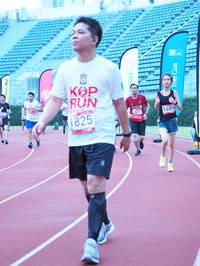 BIB: 1825, 1689, 511
                            <button type="button" onclick="openModal(5933080)" class="btn btn-primary btn-sm float-right btn-popup" data-toggle="modal" data-target=".modal-high-quality">
                        <i class="fas fa-shopping-cart"></i> Add to Cart
                    </button>
                                            <button type="button" onclick="isThisMe(5933080, true)" class="btn btn-success btn-sm float-right btn-popup btn-isme hidden" data-toggle="tooltip" data-placement="bottom" title="นี่คือรูปของคุณใช่ไหม คลิกที่นี่เพื่อเอาเข้าอัลบั้ม">
                        <i class="fas fa-plus"></i> Add to album
                    </button>
                    <button type="button" onclick="isThisMe(5933080, false)" class="btn btn-warning btn-sm float-right btn-popup btn-isnotme hidden">
                        <i class="fas fa-ban"></i> Remove from album
                    </button>