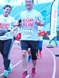 BIB: 2013, 7300
                            <button type="button" onclick="openModal(5922124)" class="btn btn-primary btn-sm float-right btn-popup" data-toggle="modal" data-target=".modal-high-quality">
                        <i class="fas fa-shopping-cart"></i> Add to Cart
                    </button>
                                            <button type="button" onclick="isThisMe(5922124, true)" class="btn btn-success btn-sm float-right btn-popup btn-isme hidden" data-toggle="tooltip" data-placement="bottom" title="นี่คือรูปของคุณใช่ไหม คลิกที่นี่เพื่อเอาเข้าอัลบั้ม">
                        <i class="fas fa-plus"></i> Add to album
                    </button>
                    <button type="button" onclick="isThisMe(5922124, false)" class="btn btn-warning btn-sm float-right btn-popup btn-isnotme hidden">
                        <i class="fas fa-ban"></i> Remove from album
                    </button>