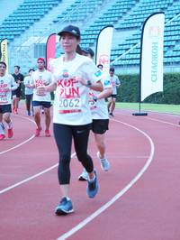 BIB: 2062
                            <button type="button" onclick="openModal(5936010)" class="btn btn-primary btn-sm float-right btn-popup" data-toggle="modal" data-target=".modal-high-quality">
                        <i class="fas fa-shopping-cart"></i> Add to Cart
                    </button>
                                            <button type="button" onclick="isThisMe(5936010, true)" class="btn btn-success btn-sm float-right btn-popup btn-isme hidden" data-toggle="tooltip" data-placement="bottom" title="นี่คือรูปของคุณใช่ไหม คลิกที่นี่เพื่อเอาเข้าอัลบั้ม">
                        <i class="fas fa-plus"></i> Add to album
                    </button>
                    <button type="button" onclick="isThisMe(5936010, false)" class="btn btn-warning btn-sm float-right btn-popup btn-isnotme hidden">
                        <i class="fas fa-ban"></i> Remove from album
                    </button>