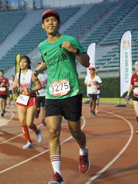 BIB: 3275
                            <button type="button" onclick="openModal(5913613)" class="btn btn-primary btn-sm float-right btn-popup" data-toggle="modal" data-target=".modal-high-quality">
                        <i class="fas fa-shopping-cart"></i> Add to Cart
                    </button>
                                            <button type="button" onclick="isThisMe(5913613, true)" class="btn btn-success btn-sm float-right btn-popup btn-isme hidden" data-toggle="tooltip" data-placement="bottom" title="นี่คือรูปของคุณใช่ไหม คลิกที่นี่เพื่อเอาเข้าอัลบั้ม">
                        <i class="fas fa-plus"></i> Add to album
                    </button>
                    <button type="button" onclick="isThisMe(5913613, false)" class="btn btn-warning btn-sm float-right btn-popup btn-isnotme hidden">
                        <i class="fas fa-ban"></i> Remove from album
                    </button>