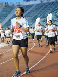 BIB: 7001, 6233
                            <button type="button" onclick="openModal(5916695)" class="btn btn-primary btn-sm float-right btn-popup" data-toggle="modal" data-target=".modal-high-quality">
                        <i class="fas fa-shopping-cart"></i> Add to Cart
                    </button>
                                            <button type="button" onclick="isThisMe(5916695, true)" class="btn btn-success btn-sm float-right btn-popup btn-isme hidden" data-toggle="tooltip" data-placement="bottom" title="นี่คือรูปของคุณใช่ไหม คลิกที่นี่เพื่อเอาเข้าอัลบั้ม">
                        <i class="fas fa-plus"></i> Add to album
                    </button>
                    <button type="button" onclick="isThisMe(5916695, false)" class="btn btn-warning btn-sm float-right btn-popup btn-isnotme hidden">
                        <i class="fas fa-ban"></i> Remove from album
                    </button>