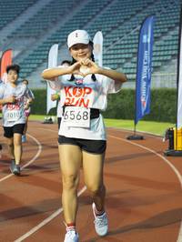 BIB: 6568, 7010
                            <button type="button" onclick="openModal(5913437)" class="btn btn-primary btn-sm float-right btn-popup" data-toggle="modal" data-target=".modal-high-quality">
                        <i class="fas fa-shopping-cart"></i> Add to Cart
                    </button>
                                            <button type="button" onclick="isThisMe(5913437, true)" class="btn btn-success btn-sm float-right btn-popup btn-isme hidden" data-toggle="tooltip" data-placement="bottom" title="นี่คือรูปของคุณใช่ไหม คลิกที่นี่เพื่อเอาเข้าอัลบั้ม">
                        <i class="fas fa-plus"></i> Add to album
                    </button>
                    <button type="button" onclick="isThisMe(5913437, false)" class="btn btn-warning btn-sm float-right btn-popup btn-isnotme hidden">
                        <i class="fas fa-ban"></i> Remove from album
                    </button>